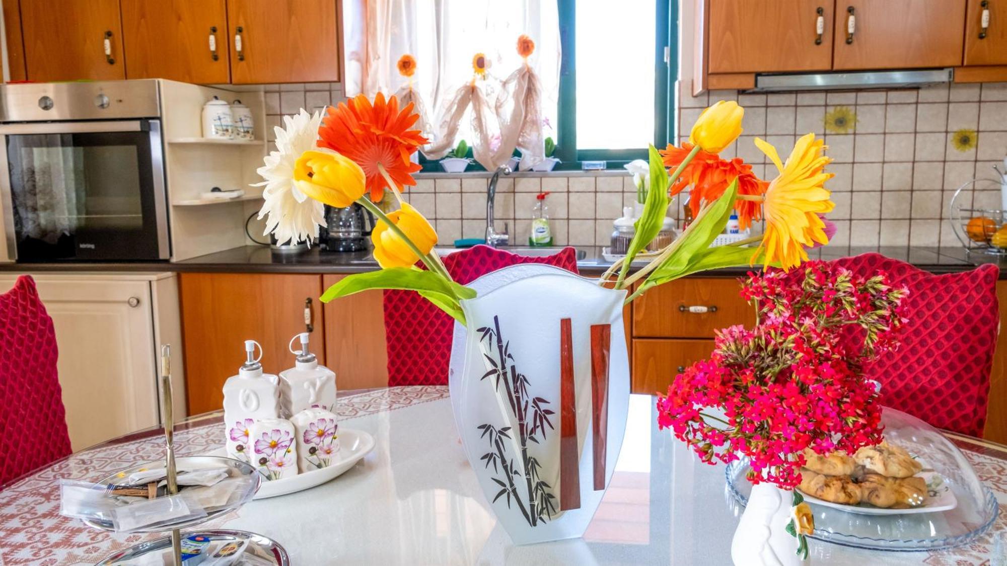Marathi Apartments Экстерьер фото
